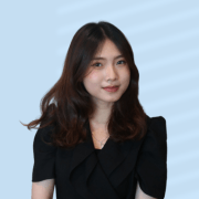 <center><strong>Evie Le</strong></center>